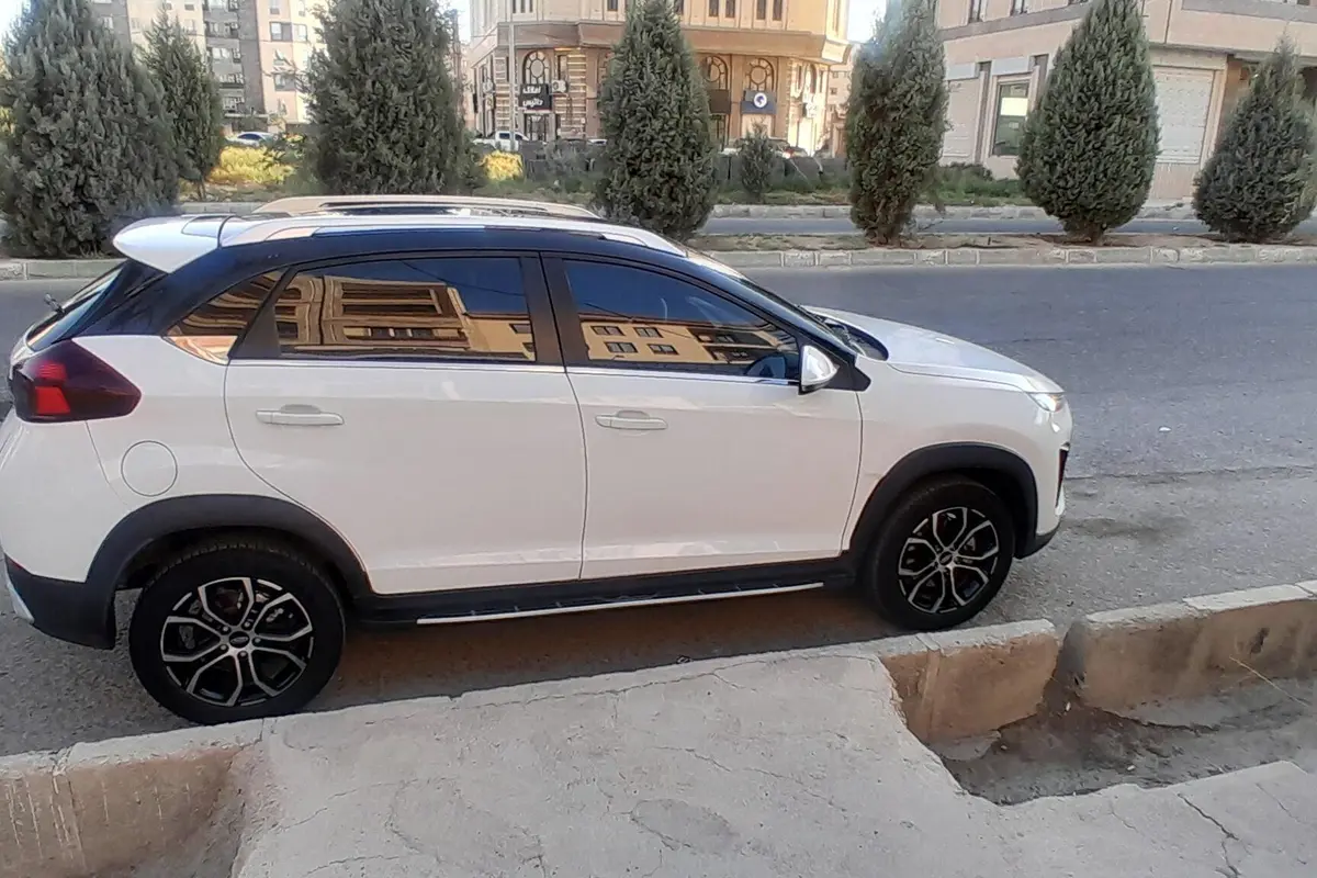 ام وی ام،  X22 PRO