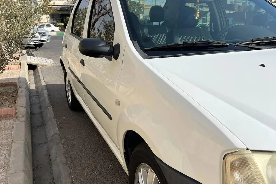 رنو،  تندر 90
