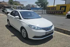 ام جی، 360
