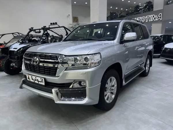 تویوتا، لندکروز چهار در