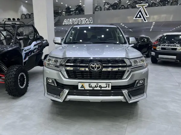 تویوتا، لندکروز چهار در