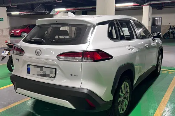 تویوتا، کرولا کراس هیبرید