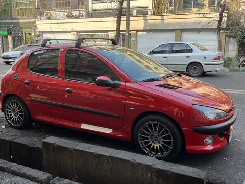 پژو، 206