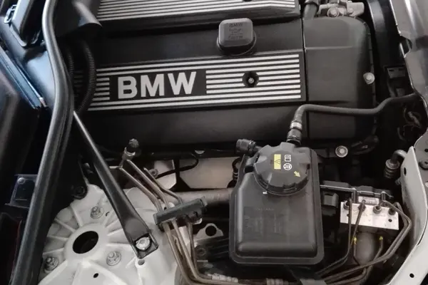 ب ام و، سری 5 سدان