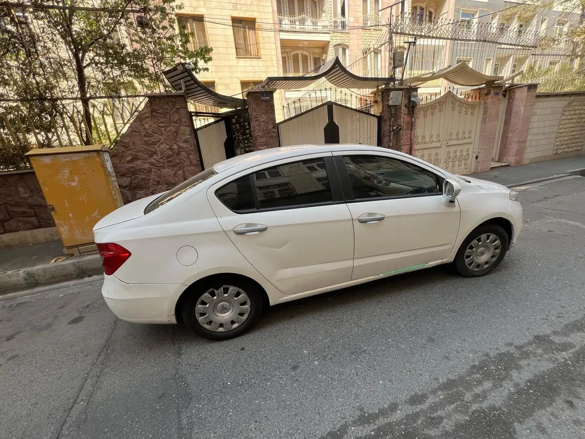 برلیانس،  H230