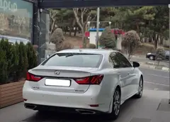 لکسوس، GS