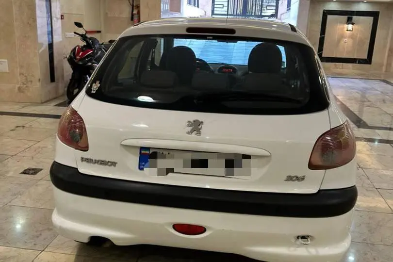 پژو  206