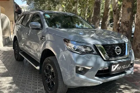 نیسان، ترا