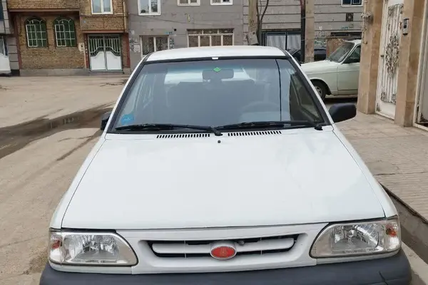 پراید، صندوق دار