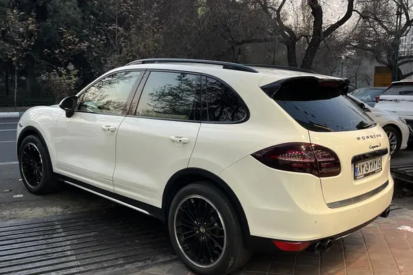 پورشه، کاین