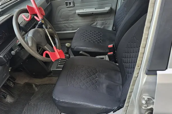 پراید، صندوق دار