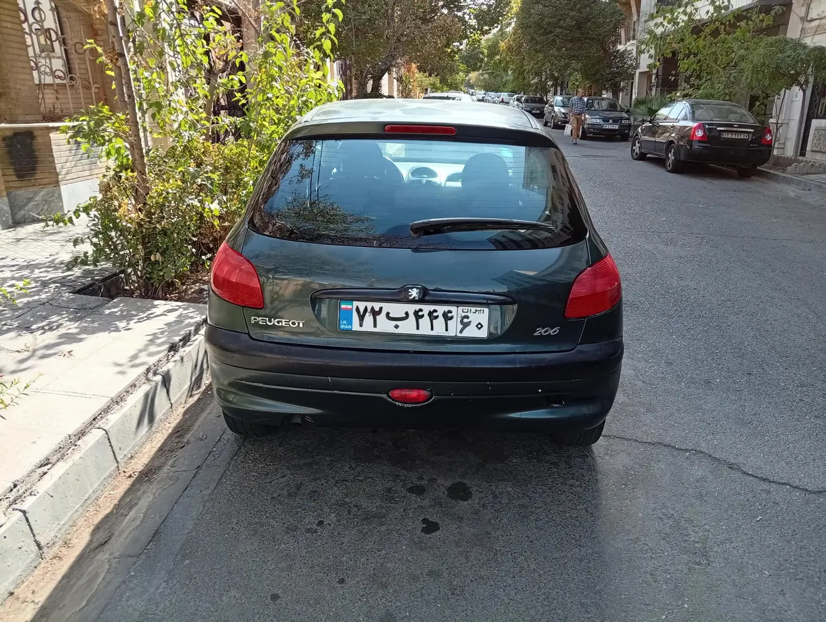 پژو،  206