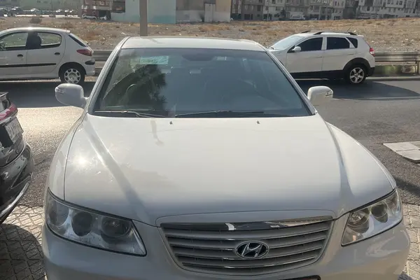 هیوندای، آزرا (گرنجور)