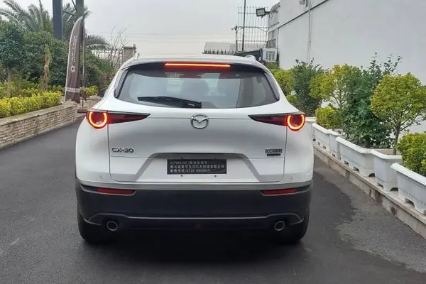 مزدا  CX-30