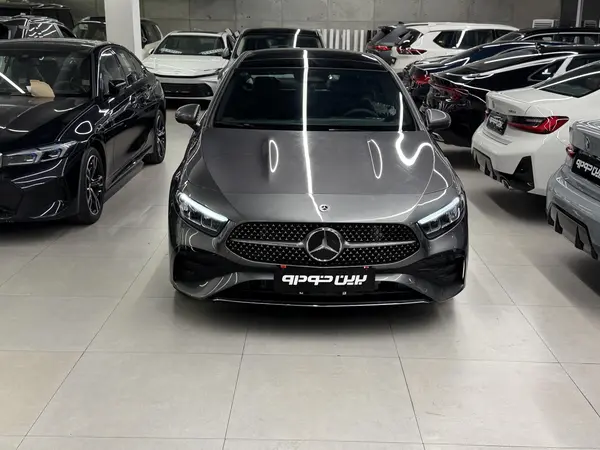 بنز، کلاس A سدان