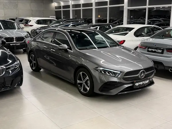 بنز، کلاس A سدان