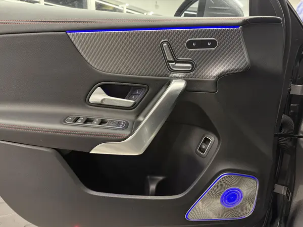 بنز، کلاس A سدان