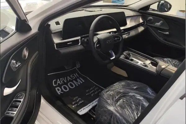 فونیکس، آریزو 8 (Z8)