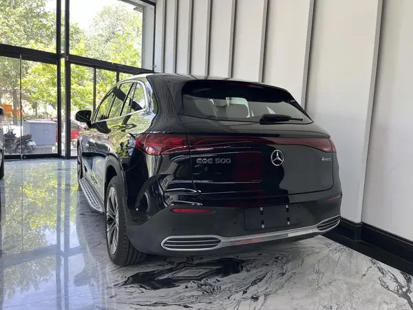 حواله بنز  EQE SUV