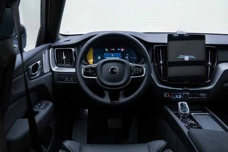 ولوو،  XC60