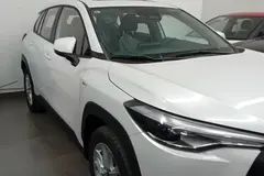 تویوتا، کرولا کراس هیبرید