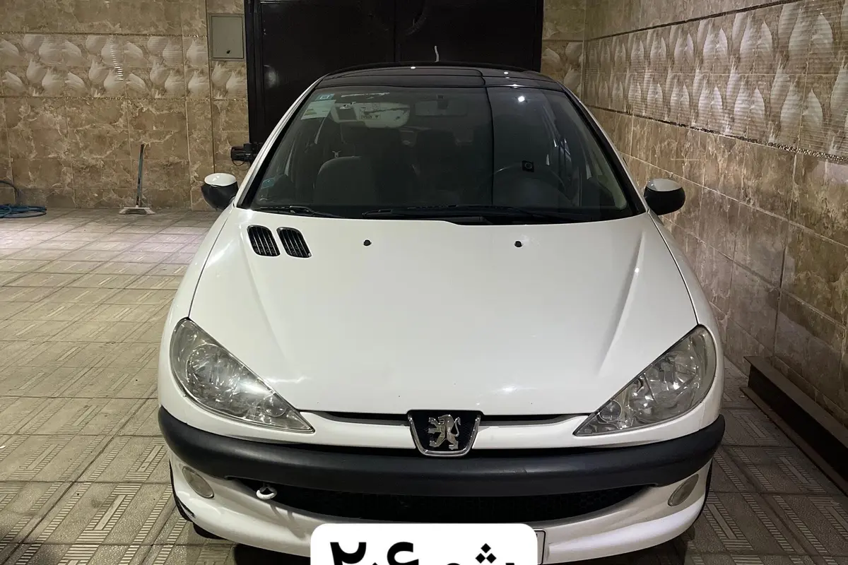 پژو،  206