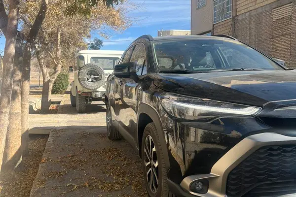 تویوتا، فرانت لندر هیبرید