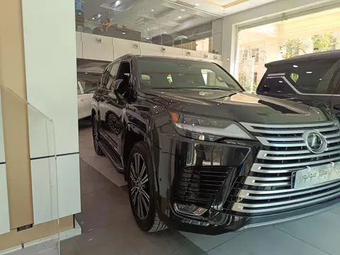 لکسوس، LX