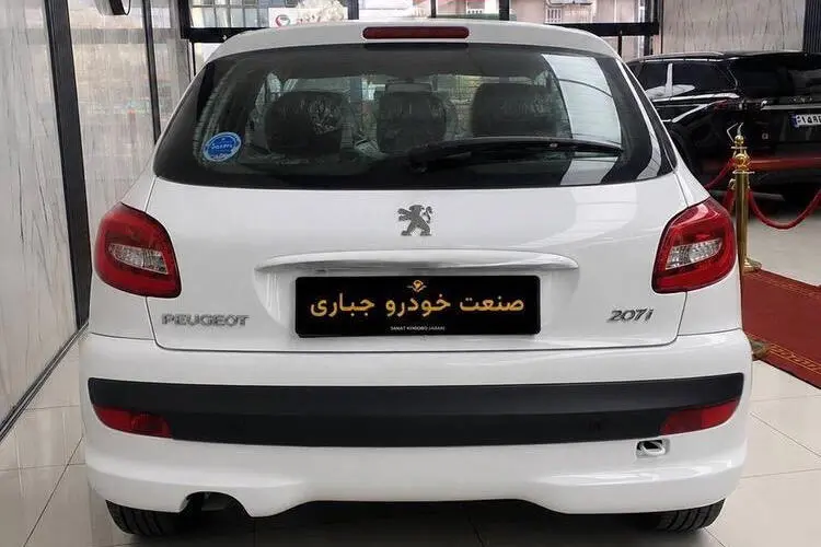 پژو،  207