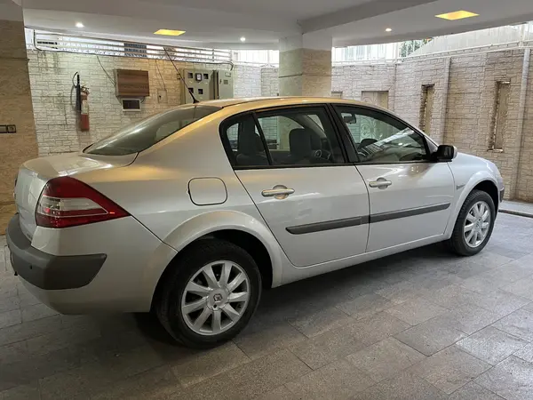 رنو، مگان (مونتاژ)