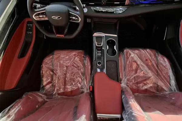 فونیکس، آریزو 6 جی تی (Z6 GT)