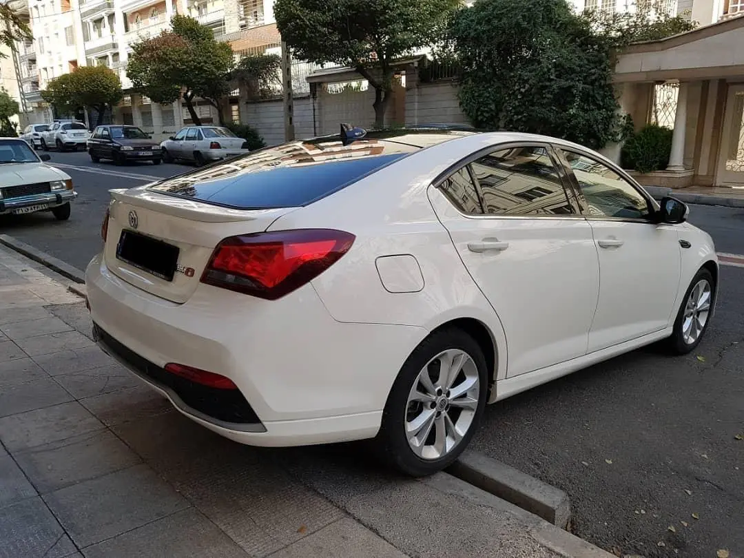 ام جی،  6