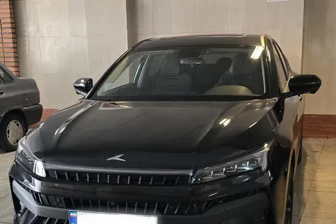کی ام سی، J7