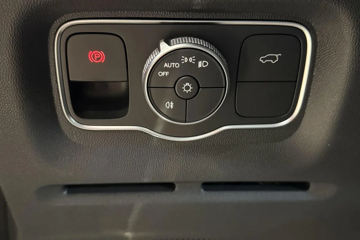 فونیکس،  F9