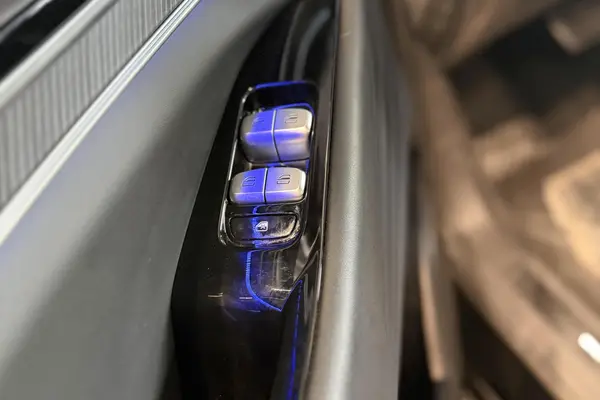 فونیکس  F9