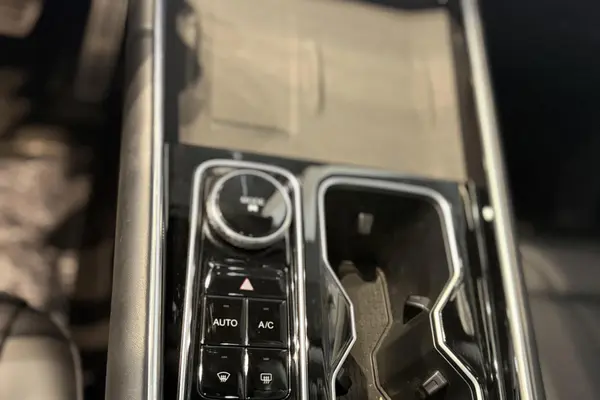 فونیکس  F9