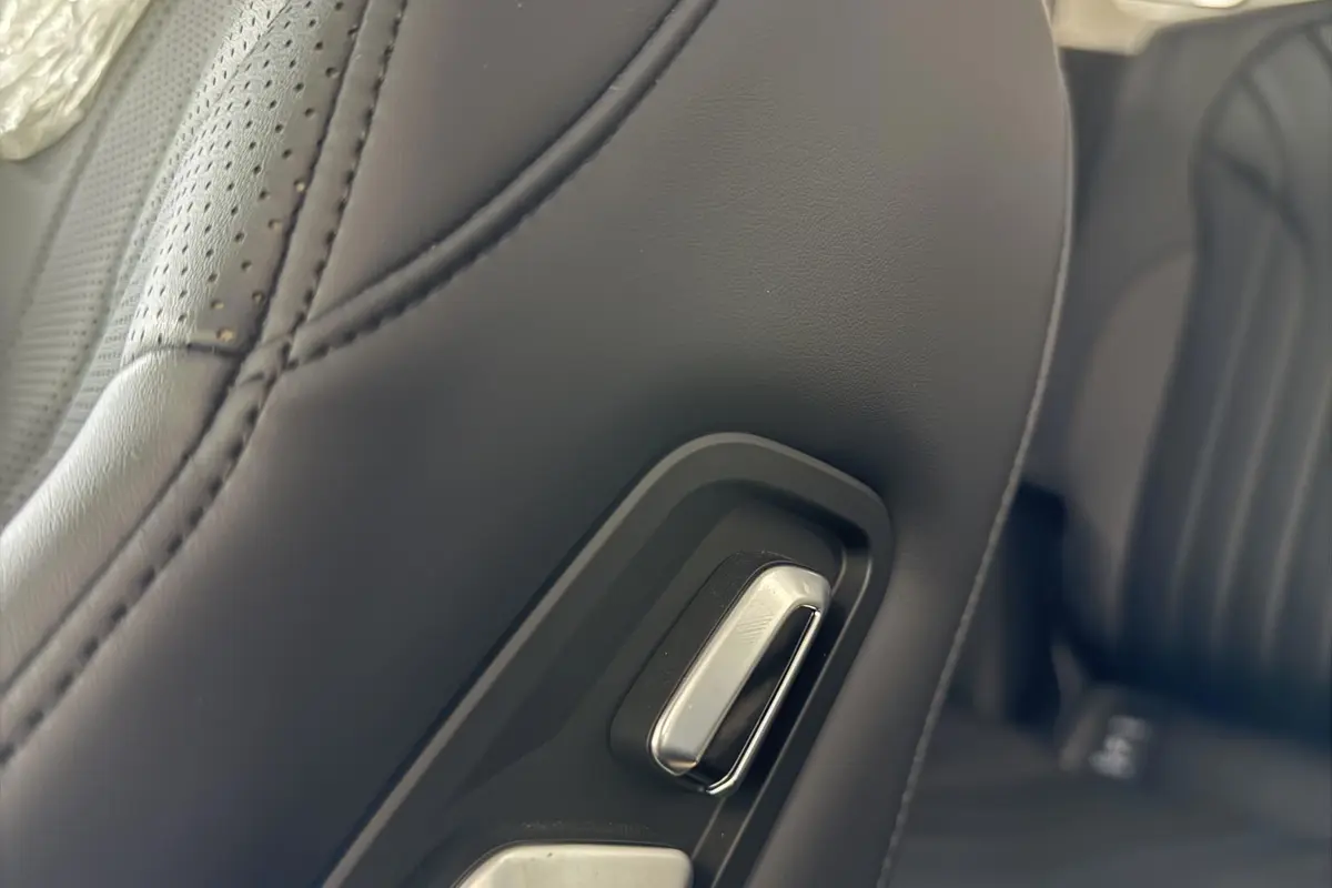 فونیکس،  F9