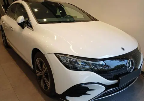 بنز، EQE Sedan