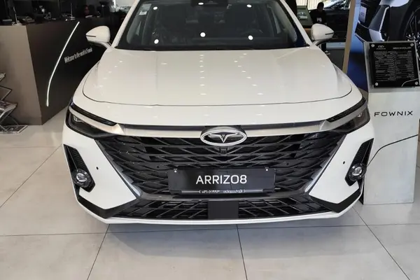 فونیکس، آریزو 8 (Z8)