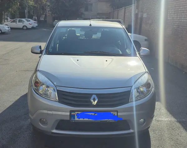 رنو، ساندرو