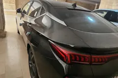 کی ام سی، J7