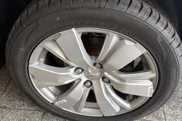 تارا، اتوماتیک V4