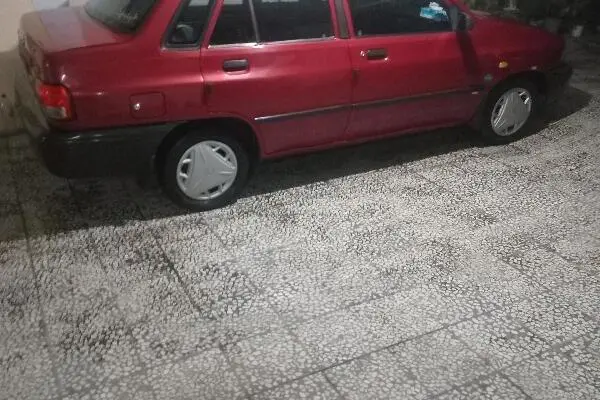 پراید، صندوق دار