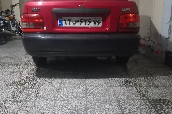 پراید، صندوق دار