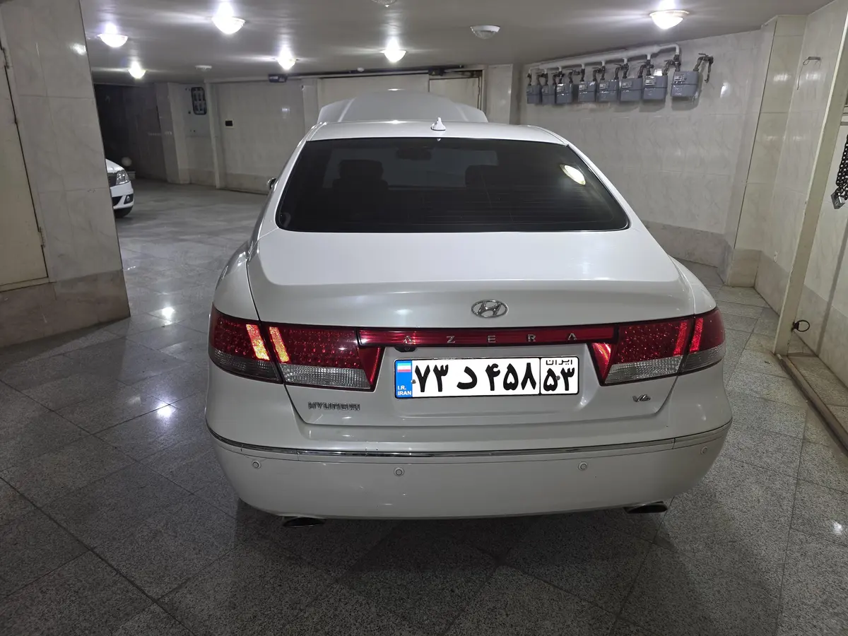 هیوندای،  آزرا (گرنجور)