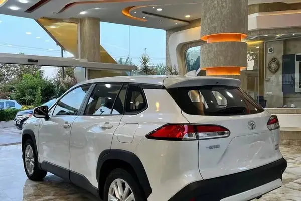 پیش فروش تویوتا، کرولا کراس هیبرید