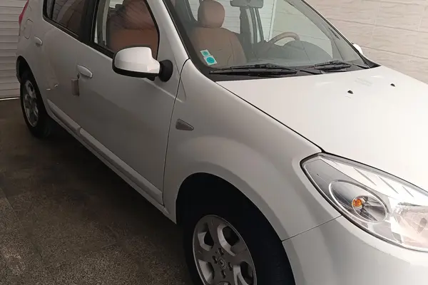 رنو، ساندرو