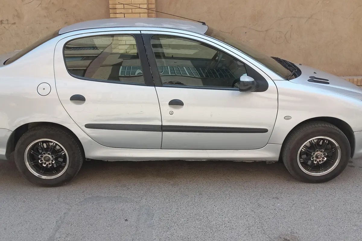 پژو،  206 SD