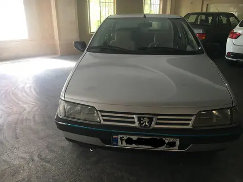 پژو، 405