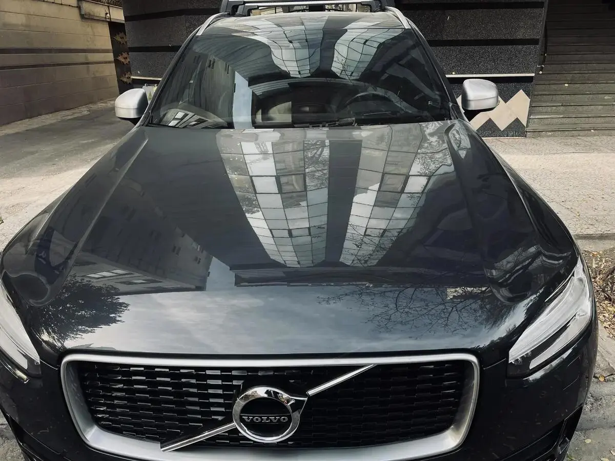 ولوو،  XC90